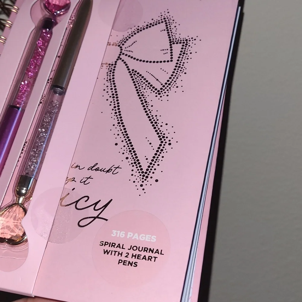Juicy Couture Pink Journal with Heart Pens - Picture 2 of 9